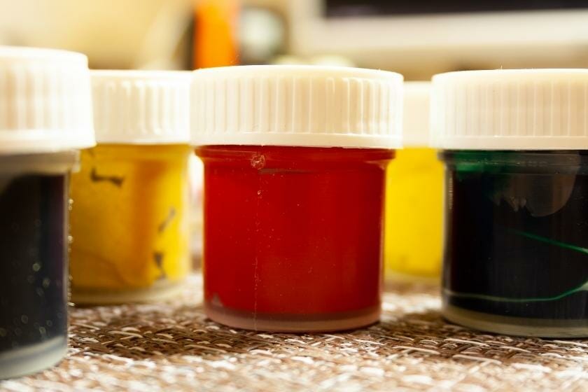 Is Acrylic Paint Allowed In Checked Luggage?