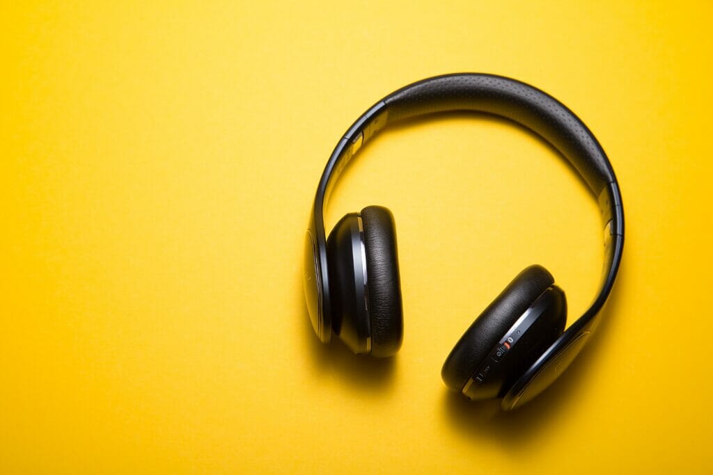 can you bring headphones on a plane
